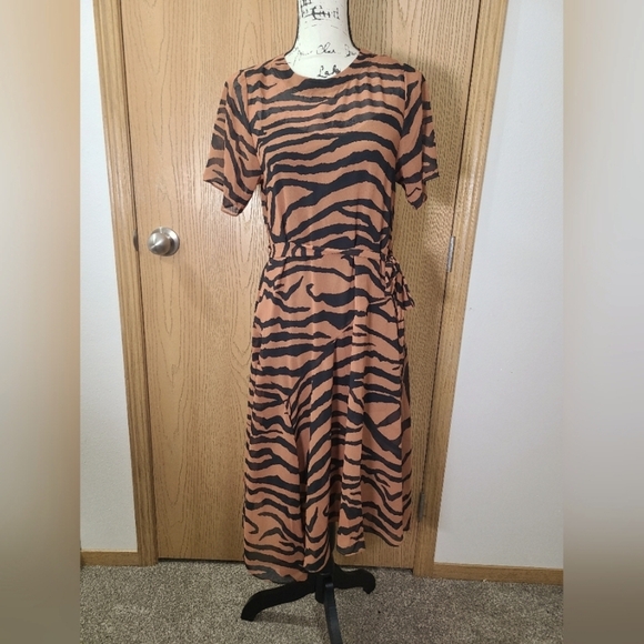 NWT All Saints Enki Zephyr tiger print chiffon asymmetrical belted midi dress - Picture 3 of 5